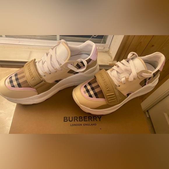 Burberry Shoes - BURBERRY Lifestyle Gym Shoes Classic Beige/White/Black w/Pink Highlites, EUC